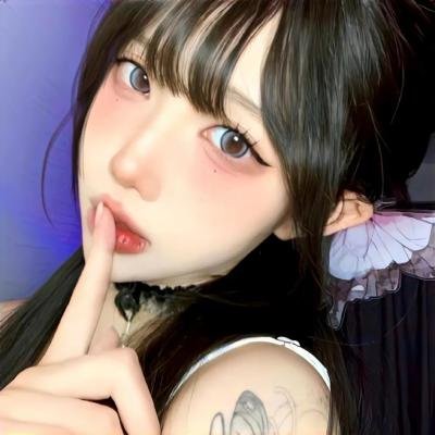 卡美拉对大魔兽加卡 海报